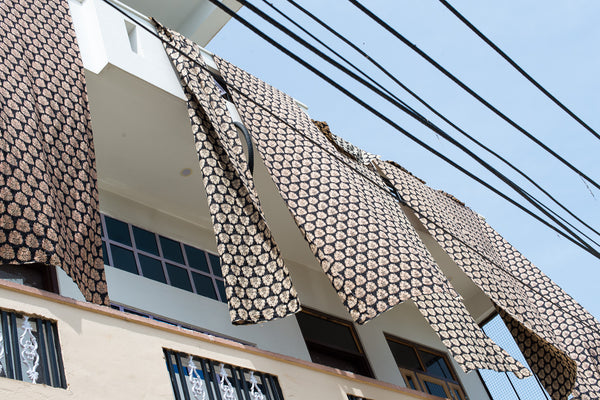 Les artisans de Bagru, village du blockprinting