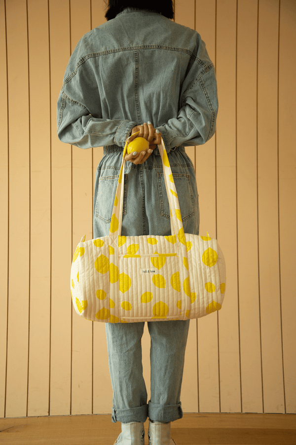 Sac weekend de voyage, sac à langer de maternité, couleur beige motif citrons jaune, accessoire de mode ethique en coton bio mixte unisexe